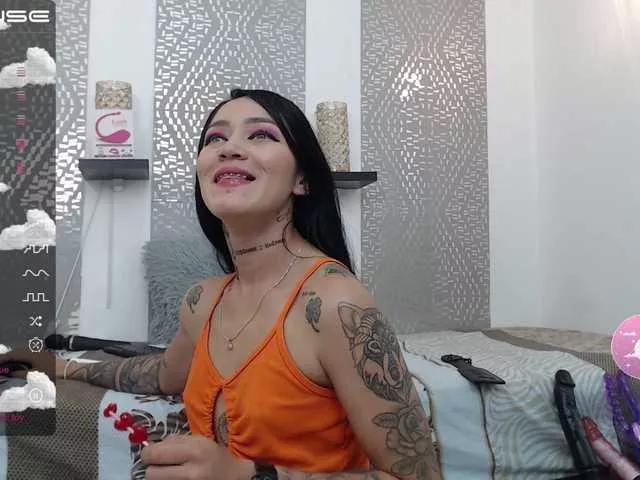 ScarlettVilli on BongaCams 