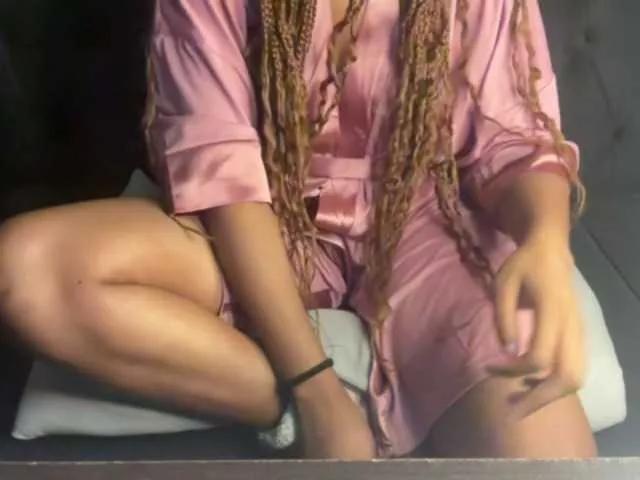 Sexybaddie from BongaCams