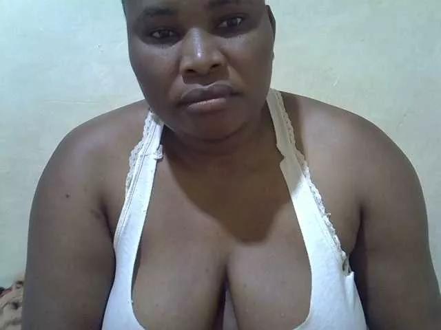 Sexybooty1 from BongaCams