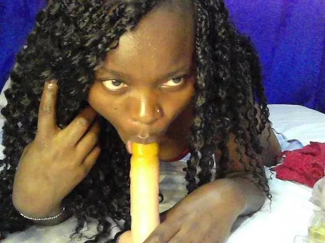 Sexybooty15 from BongaCams