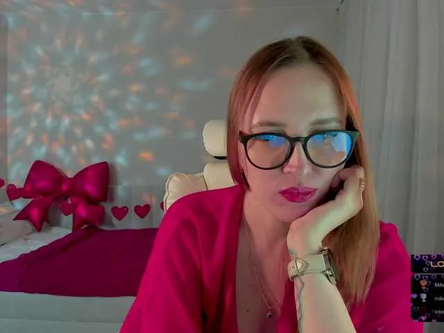 she-wolf — Hi, I'm Maria! Today is my first day here, support me 