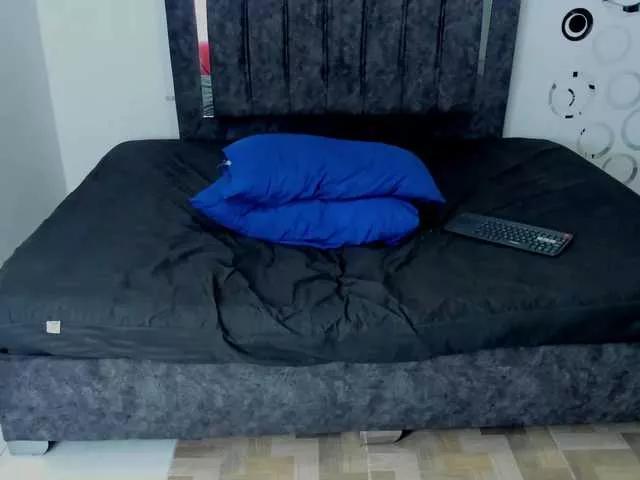 Check out Skarleth018, she wants to masturbate for you Skarleth018 from BongaCams