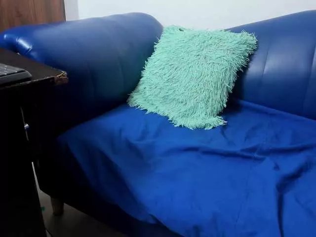 Offline Skinny-Mature on BongaCams