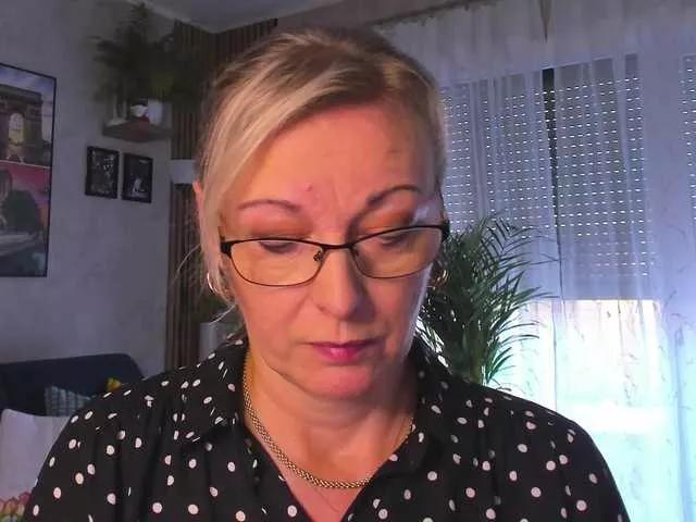 SoftVANESSA from BongaCams