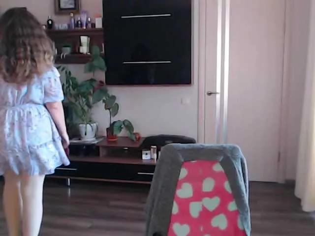 Masturbate to naked performer SophiaBonne SophiaBonne from BongaCams