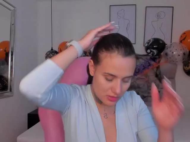 Hot Susan-sweet wants you to fuck her body now Susan-sweet from BongaCams