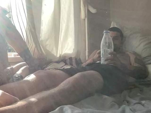 TwoSpaces from BongaCams