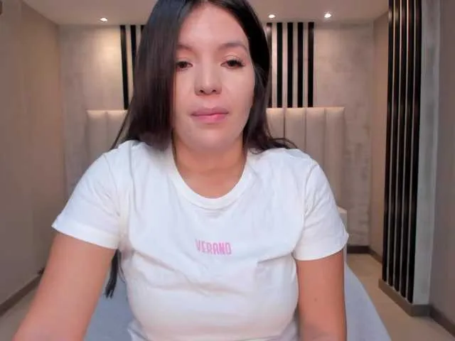 BongaCams ValeriaRoldan is Freechat ValeriaRoldan — I want to enjoy a nice wet orgasm GOAL: Fingering & rubbing my pussy @remain Tokens IG: @valeriarold4n