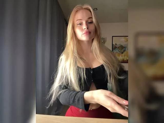 VladaMais from BongaCams