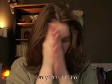 aislyfarran — GOAL: flash boobies!!! [22 tokens remaining] Have a good mood! | My FAV bzzzzz - 75 and 150 bzbzb #shy #18 #smalltits #toys #squirt