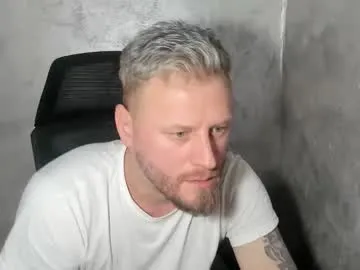 alexyno2020 — every goal flash ur choice..tip is apreciated [99 tokens remaining]