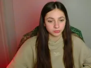 amber__r — GOAL: Welcome to CB [20 tokens remaining] Welcome to my room! #skinny #teen #young #shy #new