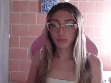 andrea_camila — GOAL: HARD COCK [280 tokens remaining] Welcome to my room! Guys enjoy of the view #transgirl #dick #feet #anal #bigass