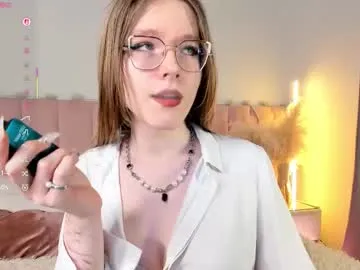 angee_ — GOAL: 20 hard spanks ass [208 tokens remaining] Are you ready to make this day unforgettable! #young #trans #bigcock #redhead #blowjob