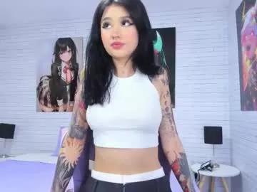 Admire Bella_clarck, she wants to masturbate for you bella_clarck from Chaturbate