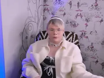 brian_mils — Goal: Flash dick  #dick #public #new #gay #femboy - Next Goal: Undress complete 