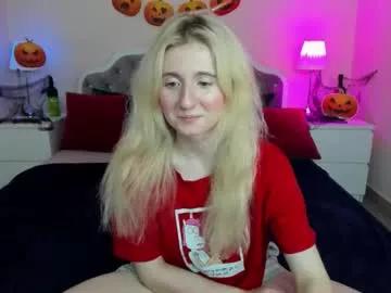 Watch Camilladreamer, she wants to masturbate for you camilladreamer from Chaturbate