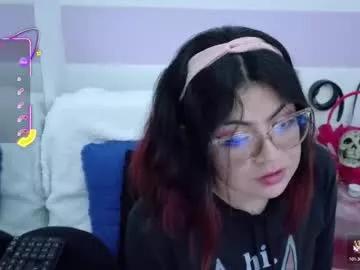 Explore 25 years old cat_white from Chaturbate cat_white from Chaturbate