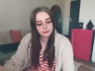 ce_leste_ — topless et creme + 1 cadeau  [583 tokens left] #french #c2c #blowjob #cum #pvt #fuck