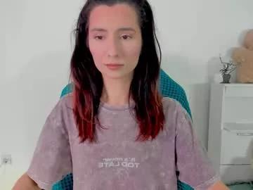 crystalnut from Chaturbate