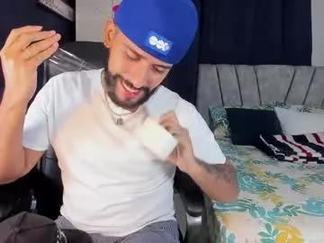 Discover Dcollins_, he wants to masturbate for you dcollins_ from Chaturbate