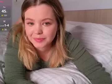 dianaholiday from Chaturbate