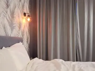 elvyrose — Goal:  eye contactHey hey!! I'm Elvina!!  #18 #new #young #tease #teen [11 tokens remaining]