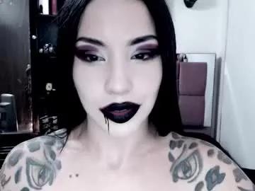 emearld_black from Chaturbate