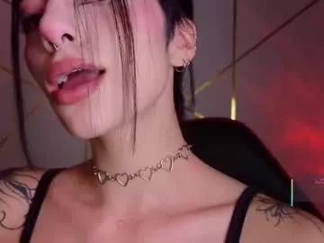Explore 21 years old hollyxx_ from Chaturbate hollyxx_ from Chaturbate