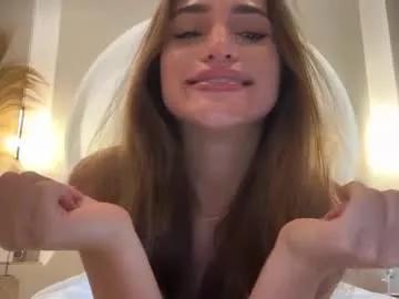 itskatarina from Chaturbate