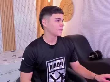 Watch 19 years old james_jonnes from Chaturbate james_jonnes from Chaturbate