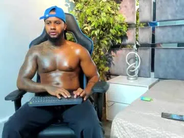 jay_jhonson — Hello guys, the #ebony KING is here! - FLEX AND OIL IN ARMS - #young #fitness  #ass #master