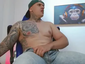 joeysexx1 — Welcome to my room! - Goal: Start by erecting my cock, masturbation to two hands until I cum in my chest [2000 tokens left] #bigcock #cum #muscle #bigdick #master