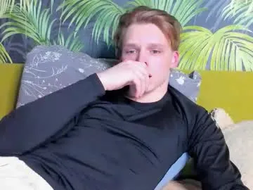 kenordi — GOAL: take off shirt [36 tokens remaining] Welcome to my room! #bigcock #muscle #18 #new