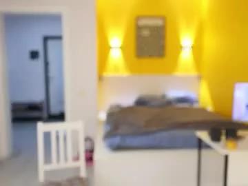 kissmesloww from Chaturbate