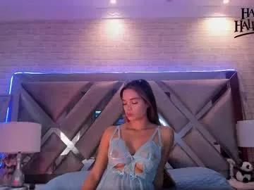 Try slutty slut Lisawalker_ lisawalker_ from Chaturbate