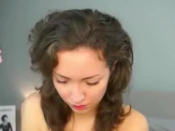 loriamarzinske from Chaturbate