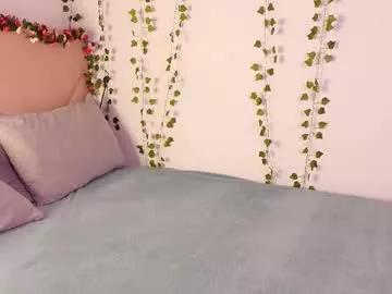 lyly_loveyou from Chaturbate