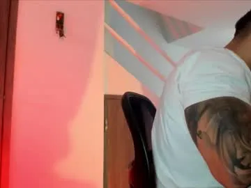 mason_fit — GOAL: kisses +dance [95 tokens remaining] When reaching 8 goals there will be public cum Muscle man hairy  ass and big surprise #muscle #fitness #bigcock #master #hairy