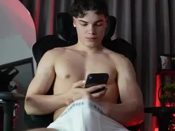 max_cortes1_ — Freechat on Chaturbate