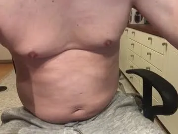 maxx_martin — Hi.. welcome to my place.. what can I do for you?:-) #fit #muscle #submissive #slave #daddy