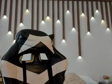 megan_cooper28 — MAKE ME WET UNTIL I GET HOT TO TAKE OFF MY CLOTHES, DOMI 5MIN [611 tokens left] #bigboobs #tease #natural #longhair #domi