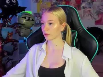 Discover cute stripper Miagraces miagraces from Chaturbate