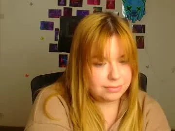 midnightmariana — GOAL: change clothes [435 tokens remaining] good to see you, let's have some fun #young #cute #shy #bigboobs #natural