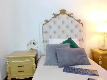 miss_vivienne — Current Goal: Blowjob at 88 tokens -- Next Goal: slap my face + moan strong -- a cold night for a good cum  #smalltits #18 #daddysgirl #submissive #pvt