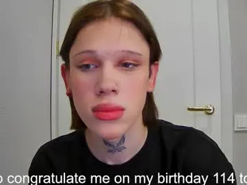 mun_poli — GOAL: cum show [4444 tokens remaining] My sex room  girl  #lovense #young #18 #cum #feet  #new