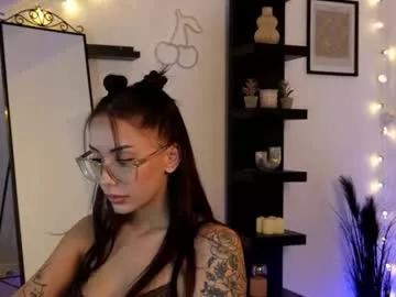 Watch slutty performer Naomii_20 naomii_20 from Chaturbate
