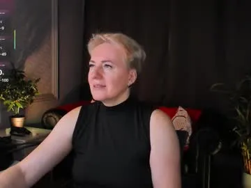 nika_smit — Show tongue #milf #bigtits #blonde #mature #mommy [14 tokens remaining]