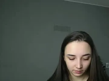 olivia_oliv — GOAL: Tie two ponytails [385 tokens remaining] My room is comfortable! #teen #nonude #feet #cute #hair