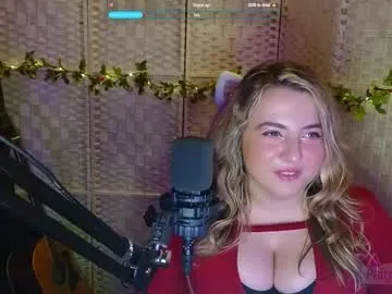 paigestation — Happy thursday :)  - Goal: Stand up/close up! [100 tokens left] #natural #bigboobs #tease #tits #british